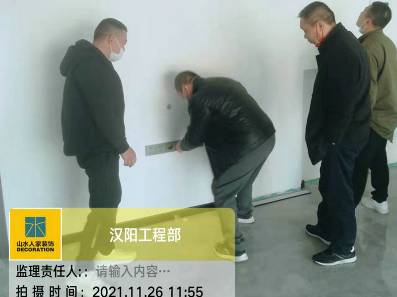 總部工程部去海倫小鎮(zhèn)檢查漢陽(yáng)工程部工地