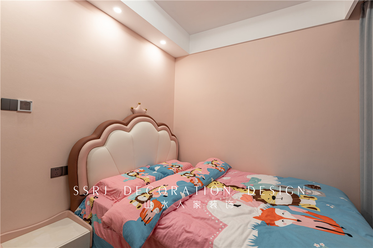 漢口城市廣場現(xiàn)代簡約風格裝修效果圖 漢口城市廣場現(xiàn)代簡約風格裝修效果圖