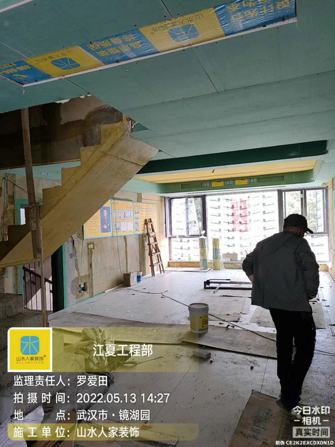 鏡湖園泥工施工現(xiàn)場