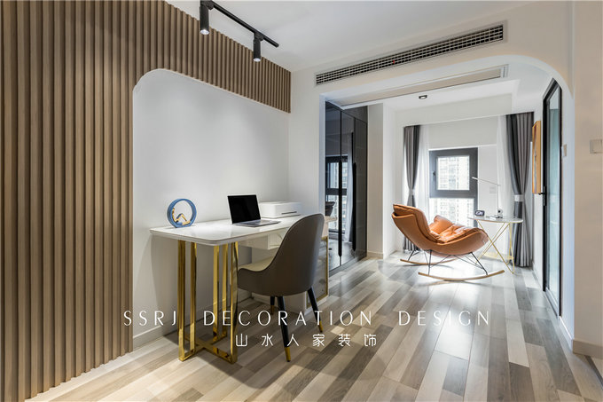 進(jìn)口中央空調(diào)和國(guó)產(chǎn)中央空調(diào)的區(qū)別