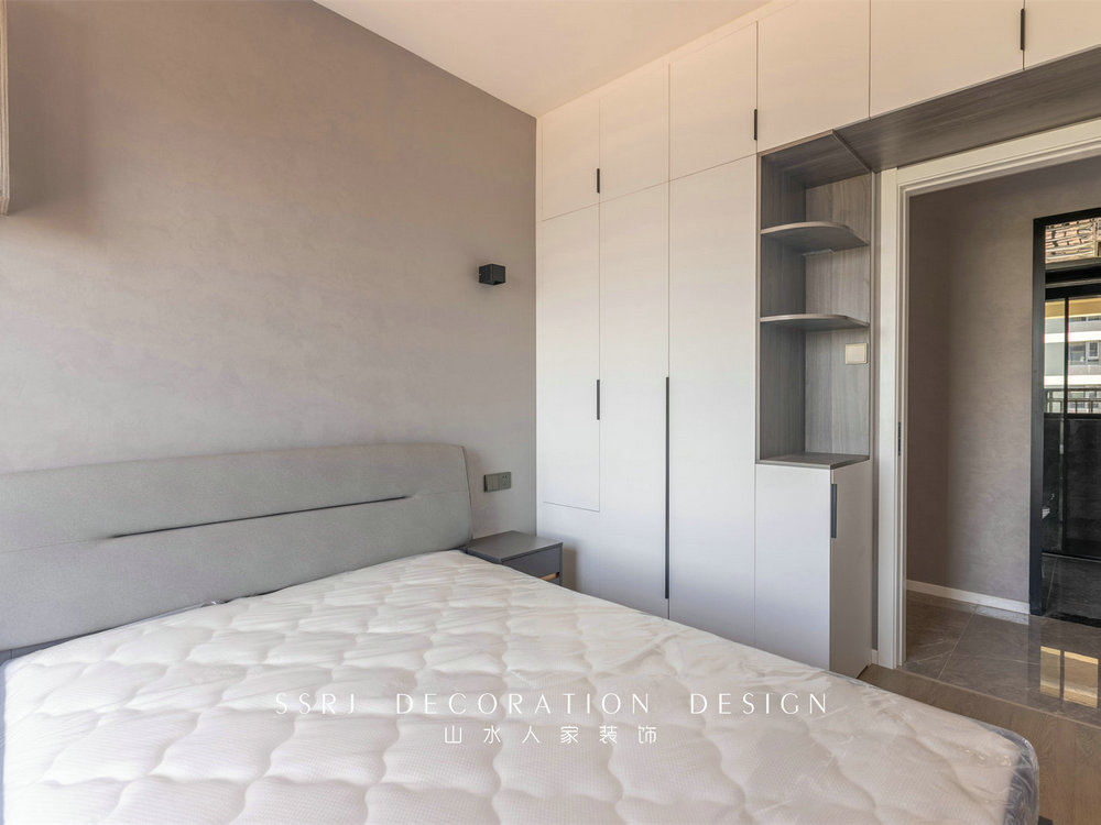 融創(chuàng)城90平現(xiàn)代風(fēng)格裝修效果圖 融創(chuàng)城90平現(xiàn)代風(fēng)格裝修效果圖