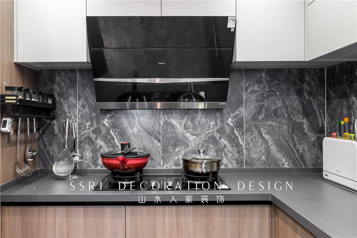 世紀江尚意式輕奢風格裝修效果圖