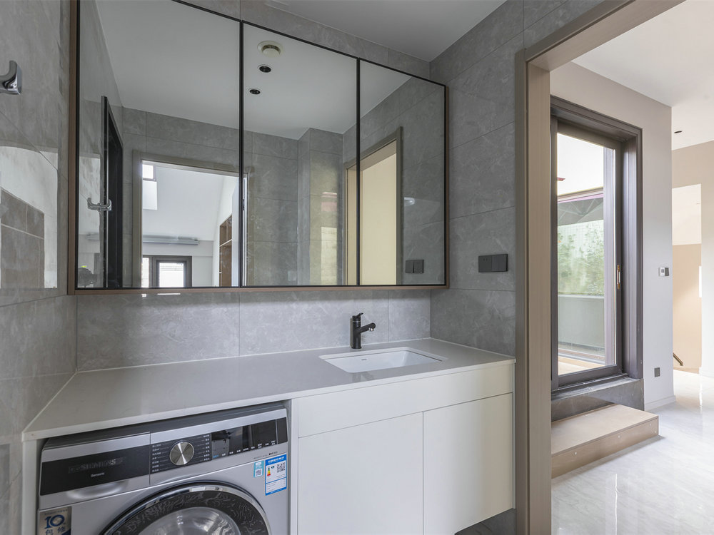 世紀(jì)彩城復(fù)式現(xiàn)代風(fēng)格裝修效果圖 世紀(jì)彩城復(fù)式現(xiàn)代風(fēng)格裝修效果圖