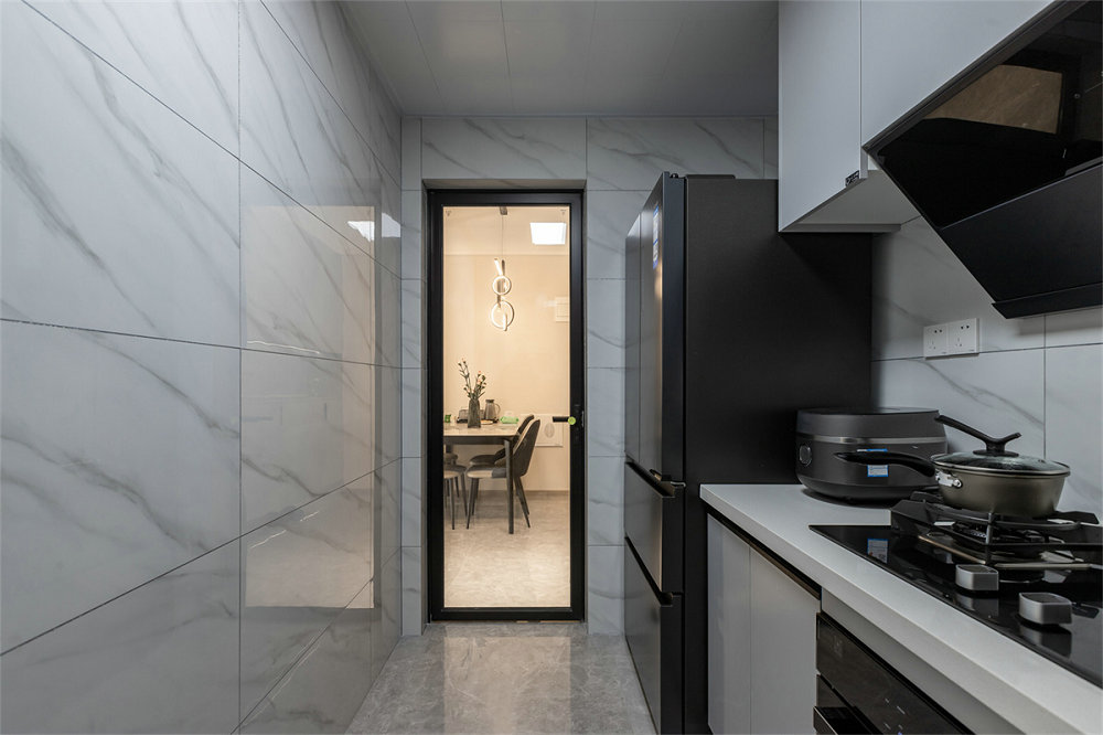 中建鉑公館105平現(xiàn)代簡約風(fēng)格裝修效果圖