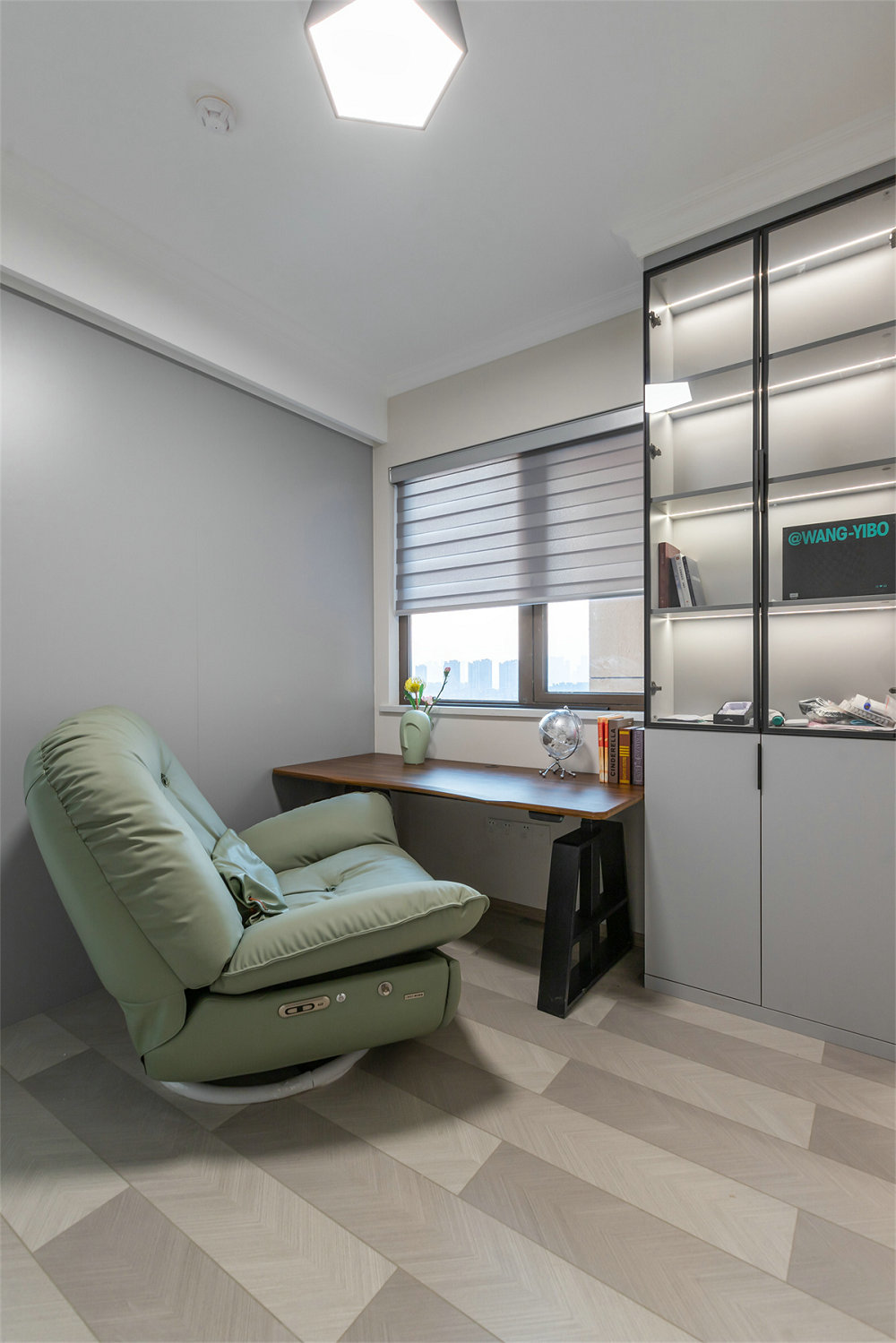 中建鉑公館105平現(xiàn)代簡約風(fēng)格裝修效果圖