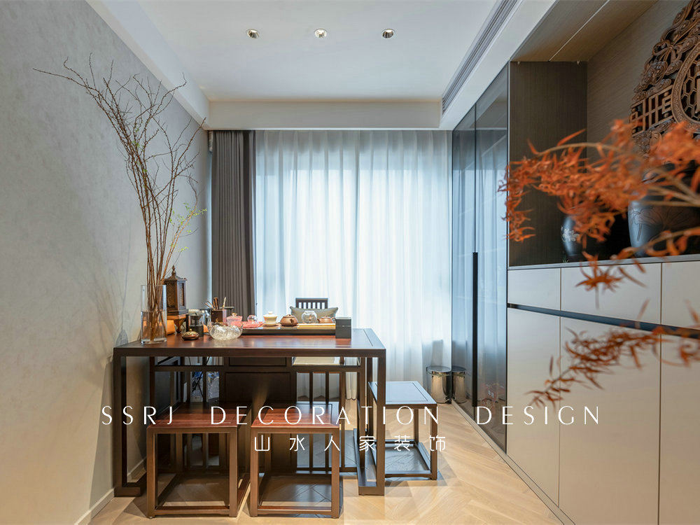 金地悅江時(shí)代220平復(fù)式現(xiàn)代風(fēng)格裝修效果圖 金地悅江時(shí)代220平復(fù)式現(xiàn)代風(fēng)格裝修效果圖