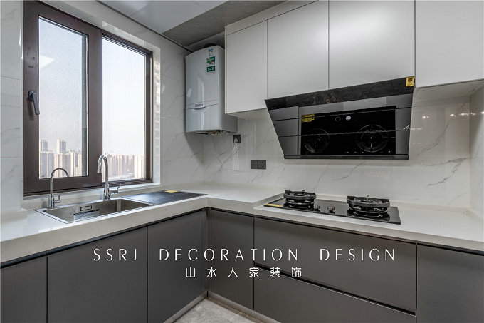 廚房裝修什么顏色好，廚房如何降溫