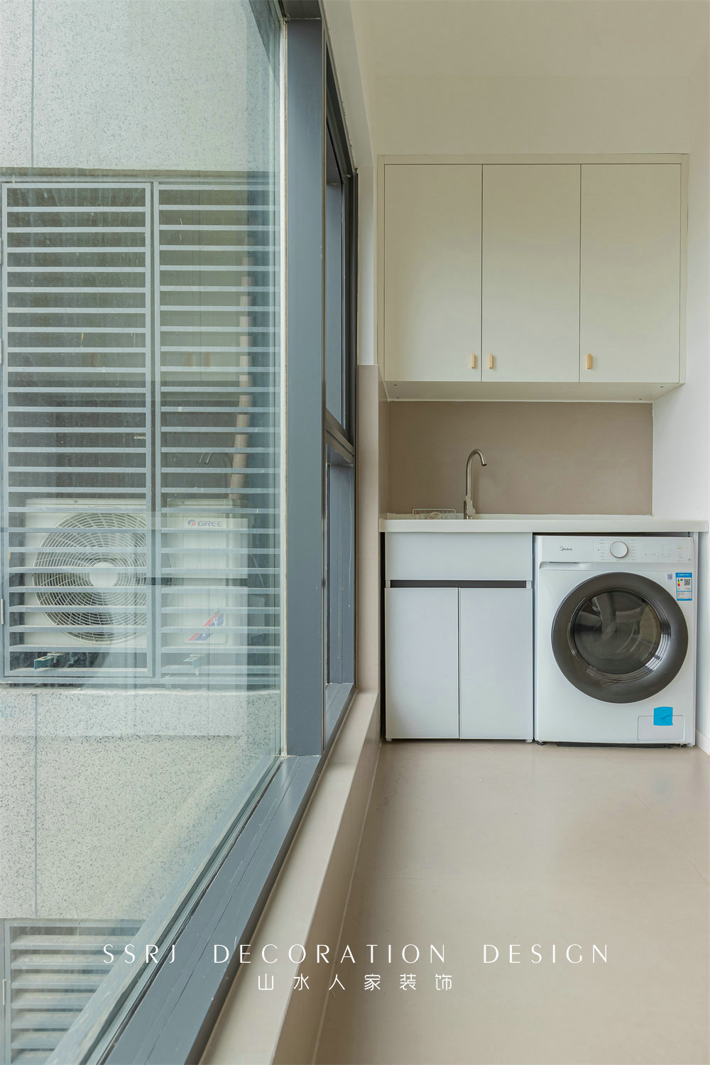 融創(chuàng)望江府133平現(xiàn)代簡約風格裝修效果圖