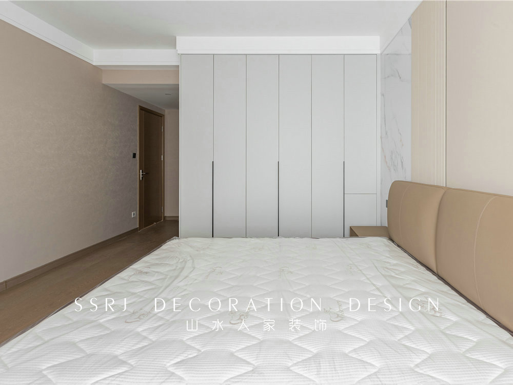 保利時代160平現(xiàn)代風格裝修效果圖