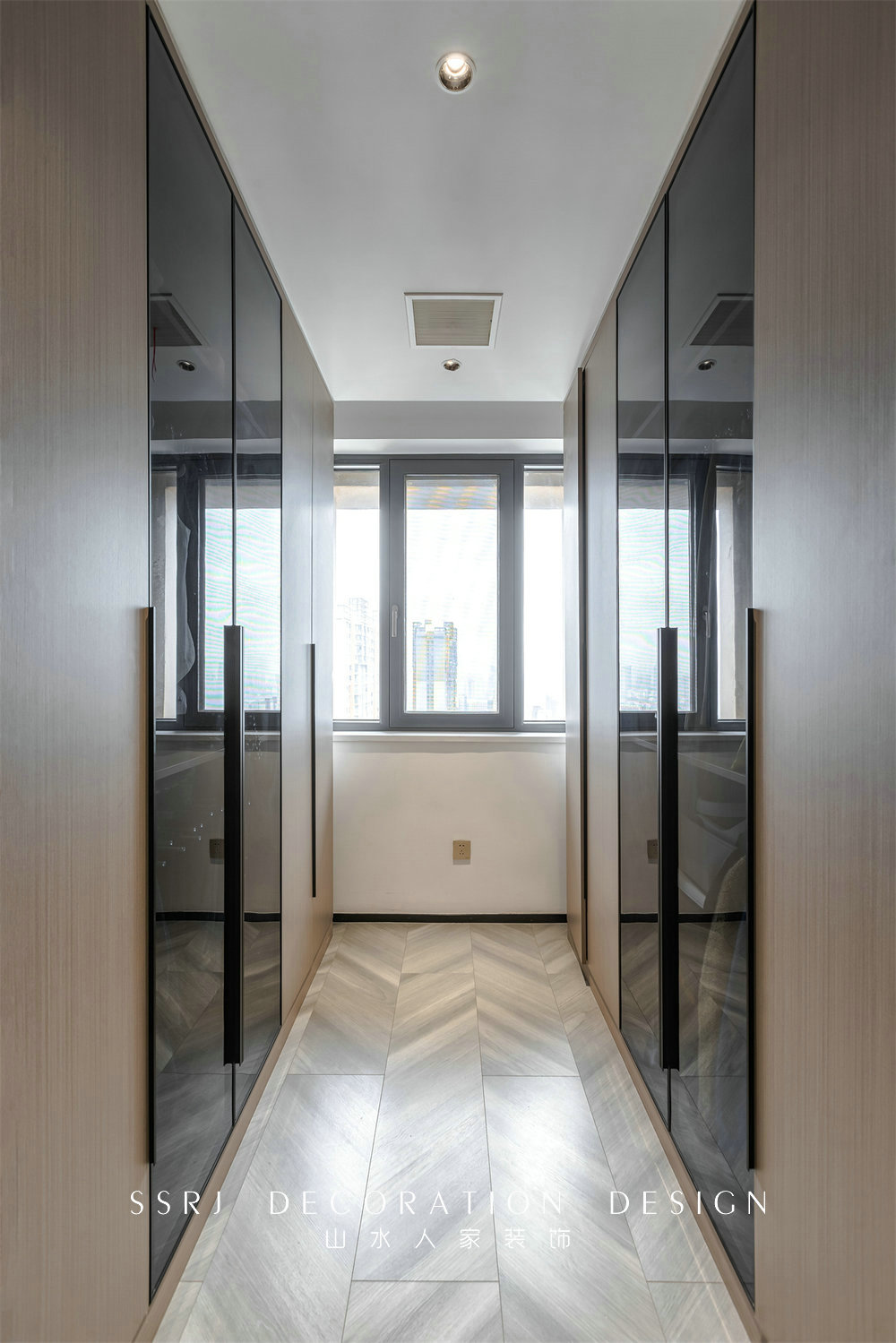 恒大首府158平現(xiàn)代風格裝修效果圖