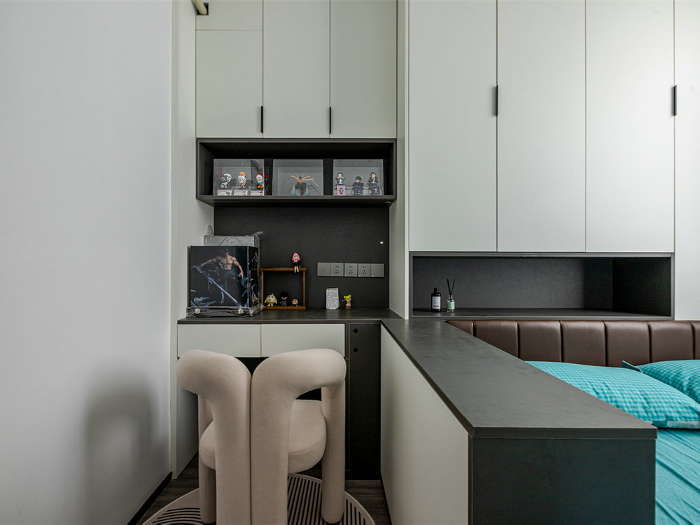 五環(huán)時(shí)尚廣場91平現(xiàn)代黑白灰風(fēng)格裝修效果圖