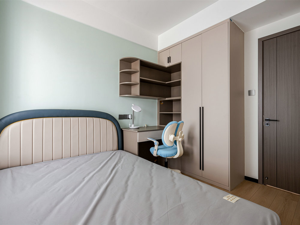 融創(chuàng)城118平現(xiàn)代風格裝修效果圖