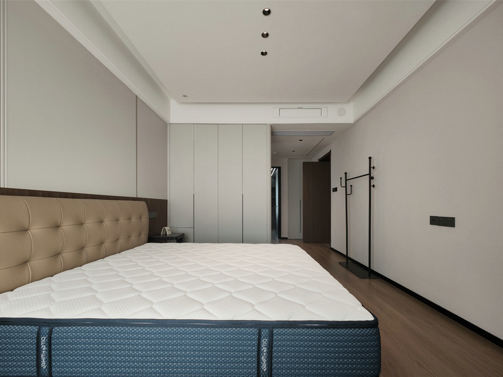 青山樽197平現(xiàn)代風格裝修效果圖