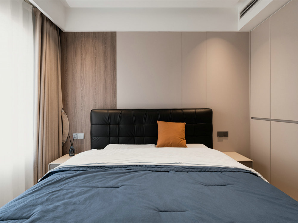 興華尚都國際133平現(xiàn)代輕奢風格裝修效果圖