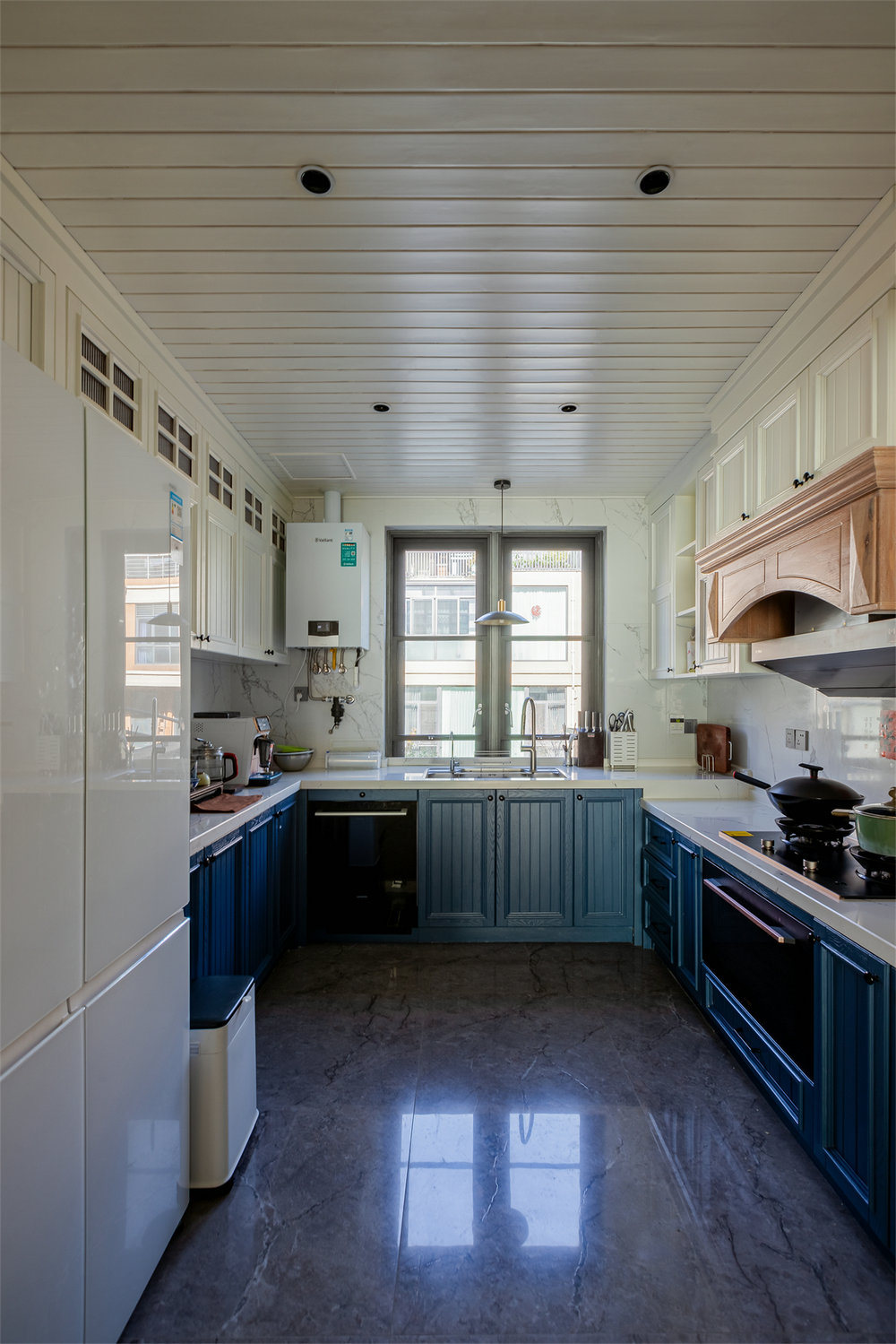 長源假日港灣別墅現(xiàn)代美式風格別墅裝修效果圖