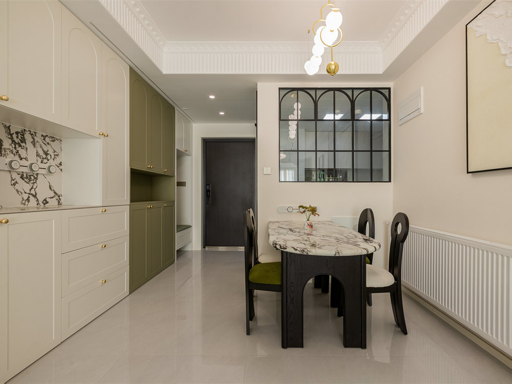 中建大公館103平法式風(fēng)格裝修效果圖