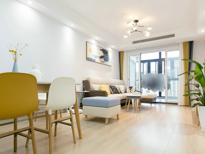 陽(yáng)臺(tái)裝落地窗的優(yōu)缺點(diǎn)