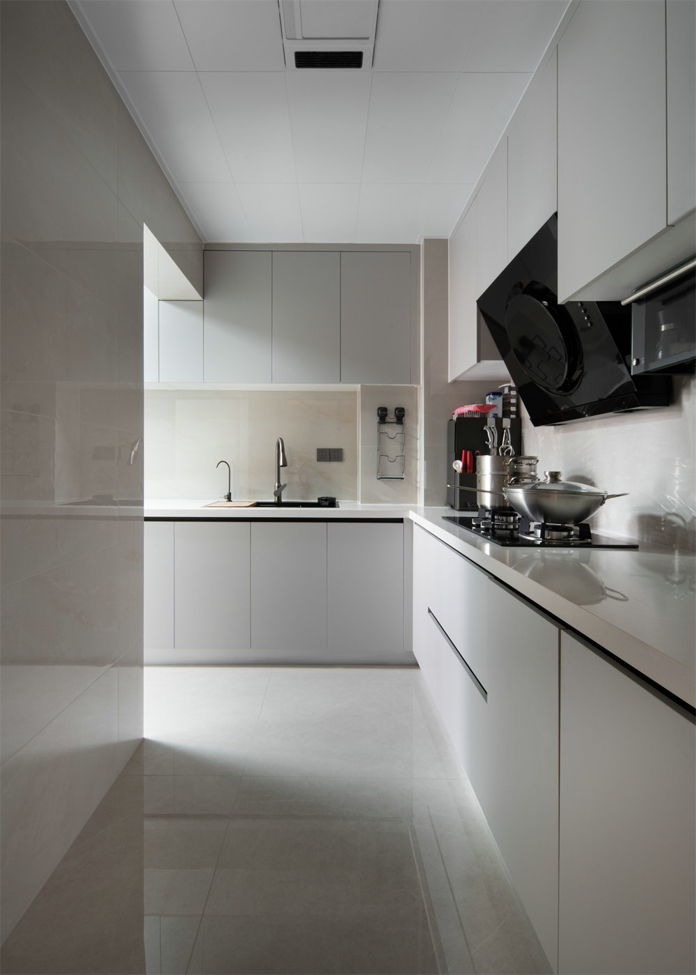 永泰時代95平現(xiàn)代輕奢風格裝修效果圖