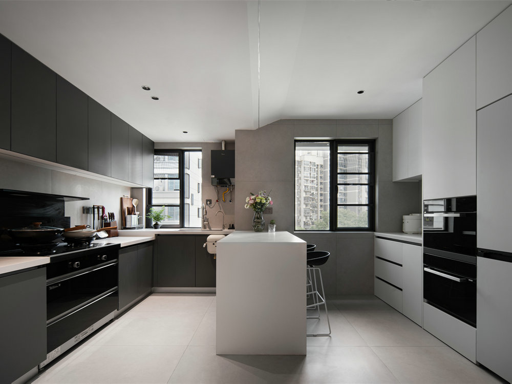 漢陽印象135平現(xiàn)代風格裝修效果圖