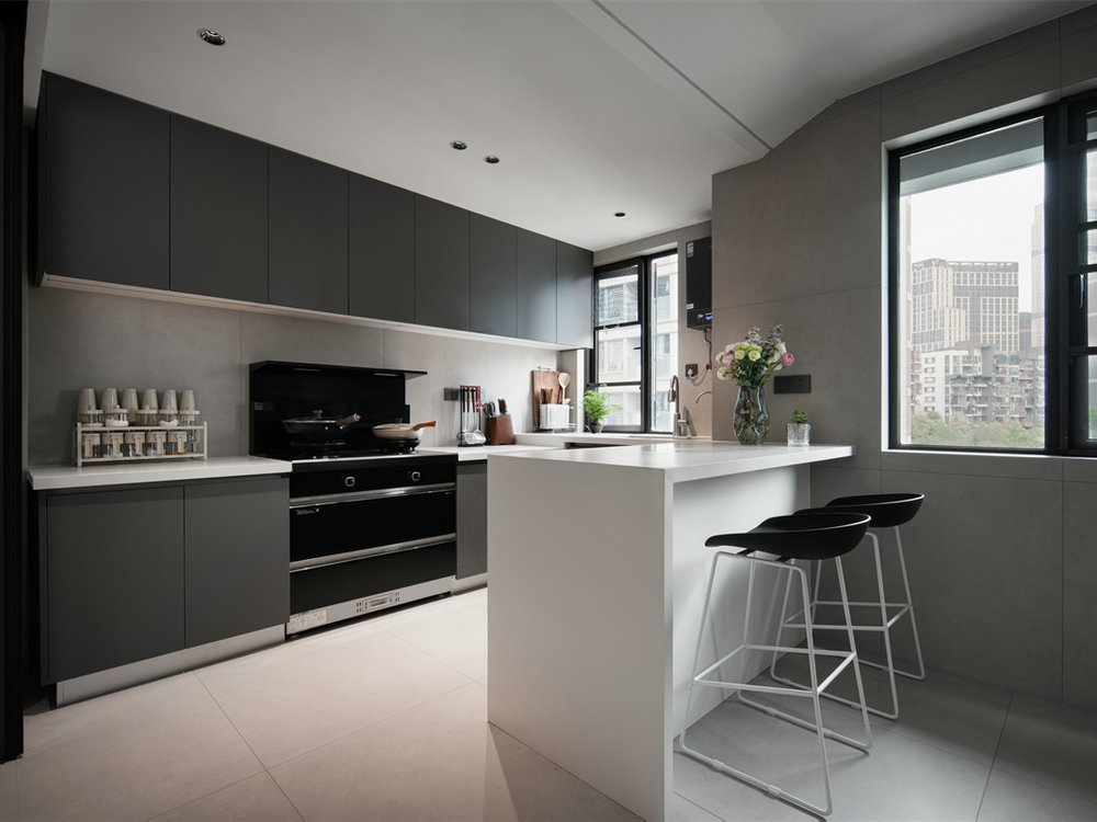 漢陽印象135平現(xiàn)代風格裝修效果圖