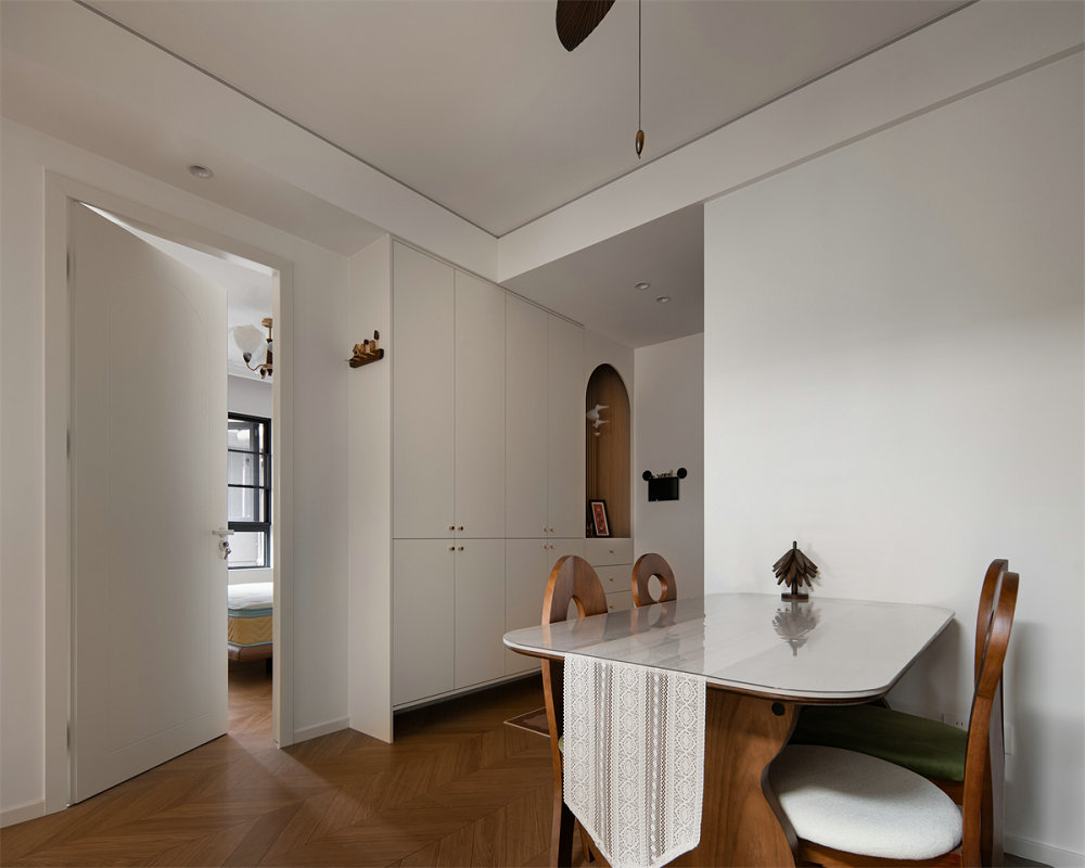 融創(chuàng)95號(hào)院95平中古風(fēng)格裝修效果圖