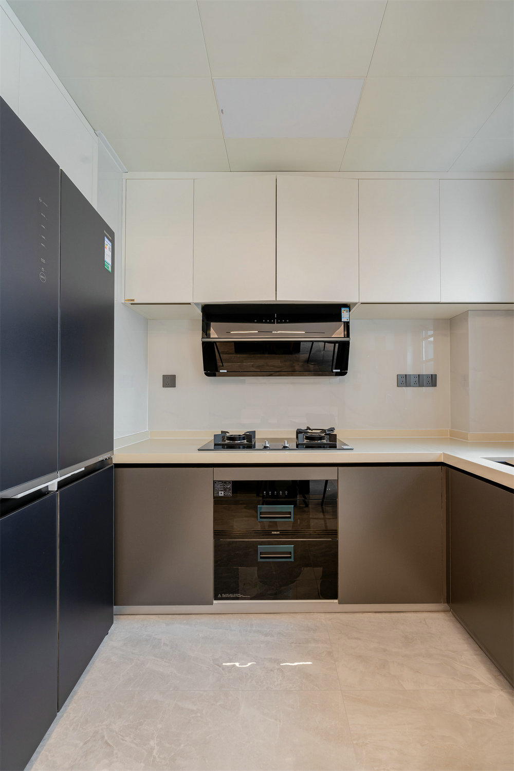 華發(fā)都薈天地117平現(xiàn)代風(fēng)格裝修效果圖