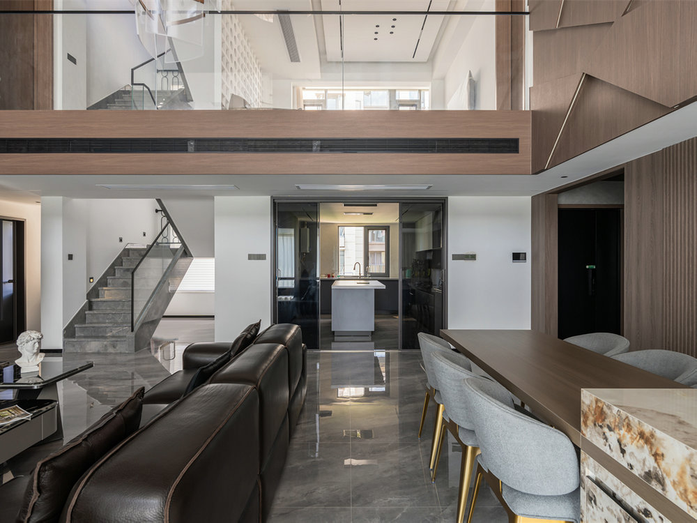 臨空香廷300平現(xiàn)代風格裝修效果圖