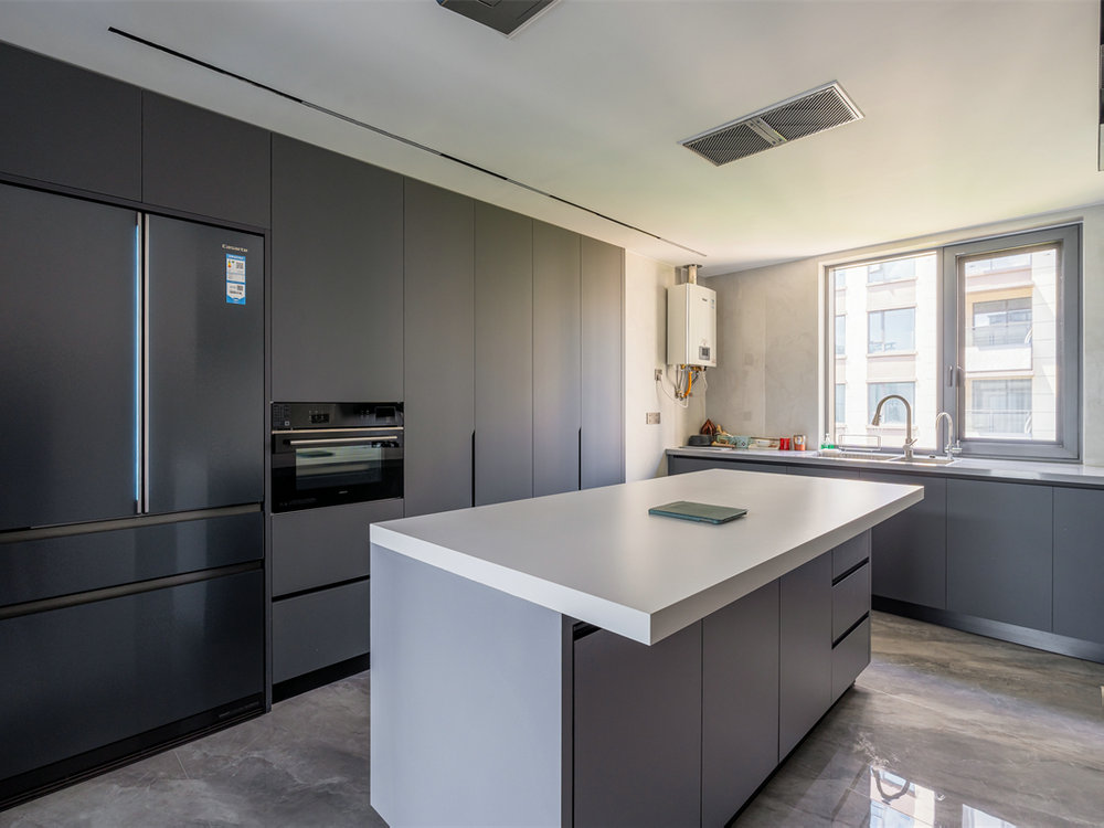 臨空香廷300平現(xiàn)代風格裝修效果圖