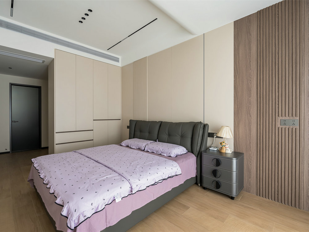 臨空香廷300平現(xiàn)代風格裝修效果圖