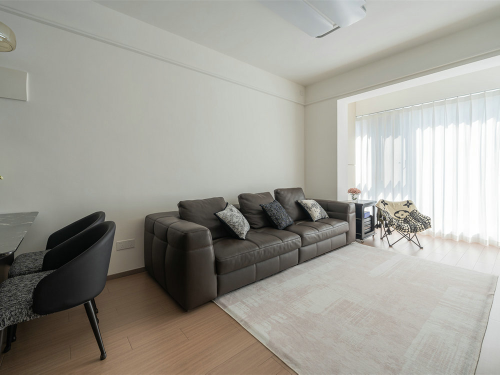 華僑城紅坊99平現(xiàn)代風(fēng)格裝修效果圖