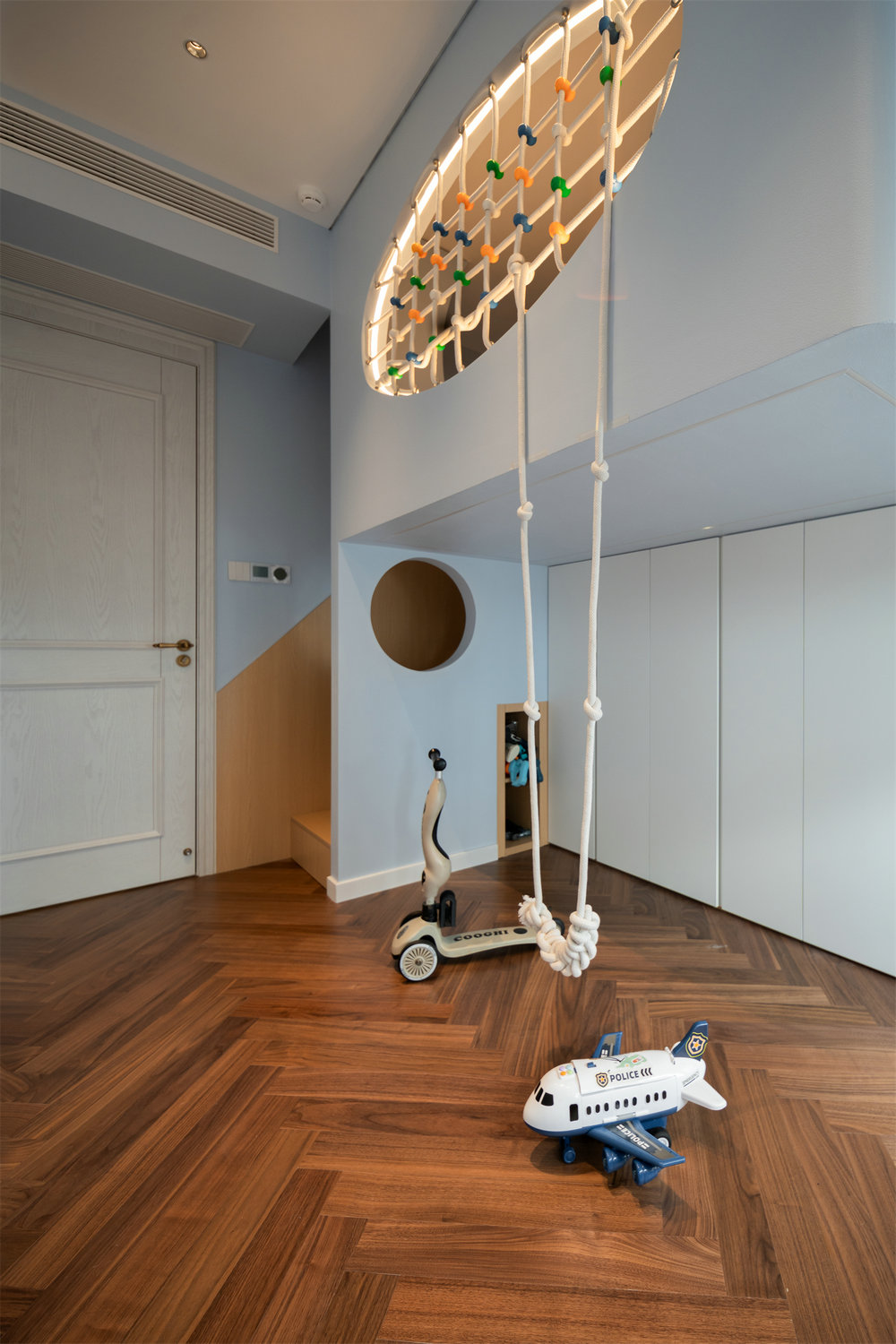 華僑城紅坊右岸140平法式香奈兒風(fēng)格裝修效果圖