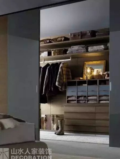 【山水人家裝飾】女人既然有了書房，為什么不能有衣帽間？