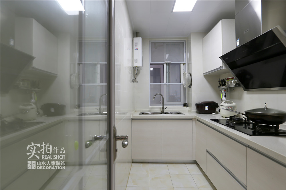 頂琇國際城簡美風(fēng)格裝修