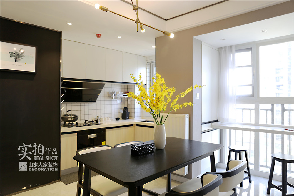 綠地香樹(shù)花城現(xiàn)代簡(jiǎn)約風(fēng)格裝修效果圖