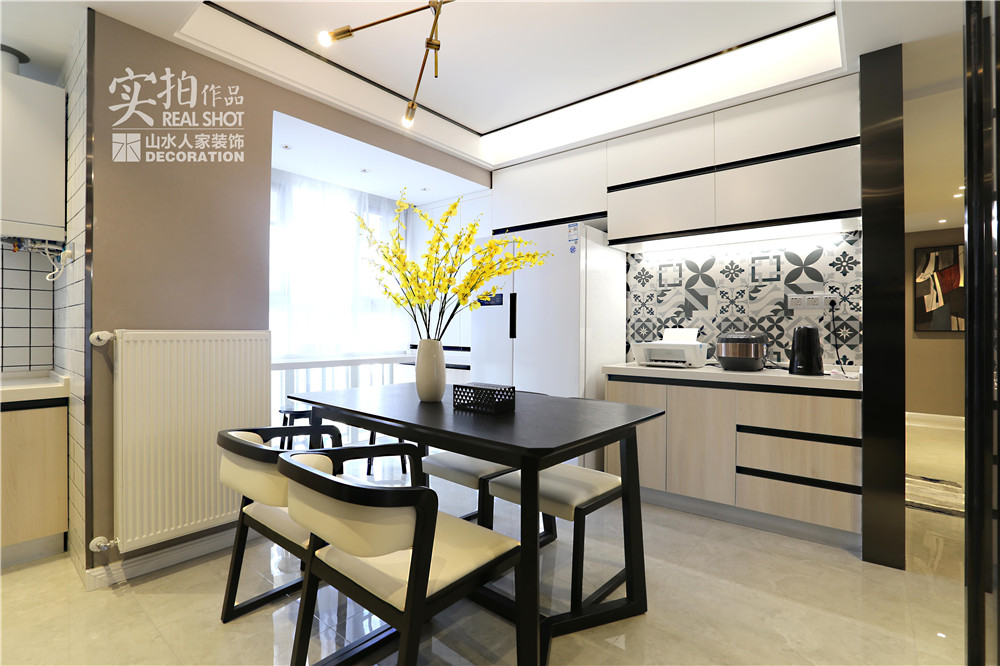 綠地香樹(shù)花城現(xiàn)代簡(jiǎn)約風(fēng)格裝修效果圖