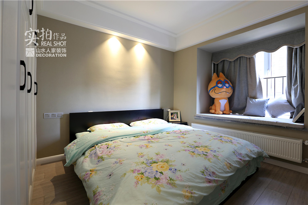 綠地香樹(shù)花城現(xiàn)代簡(jiǎn)約風(fēng)格裝修效果圖