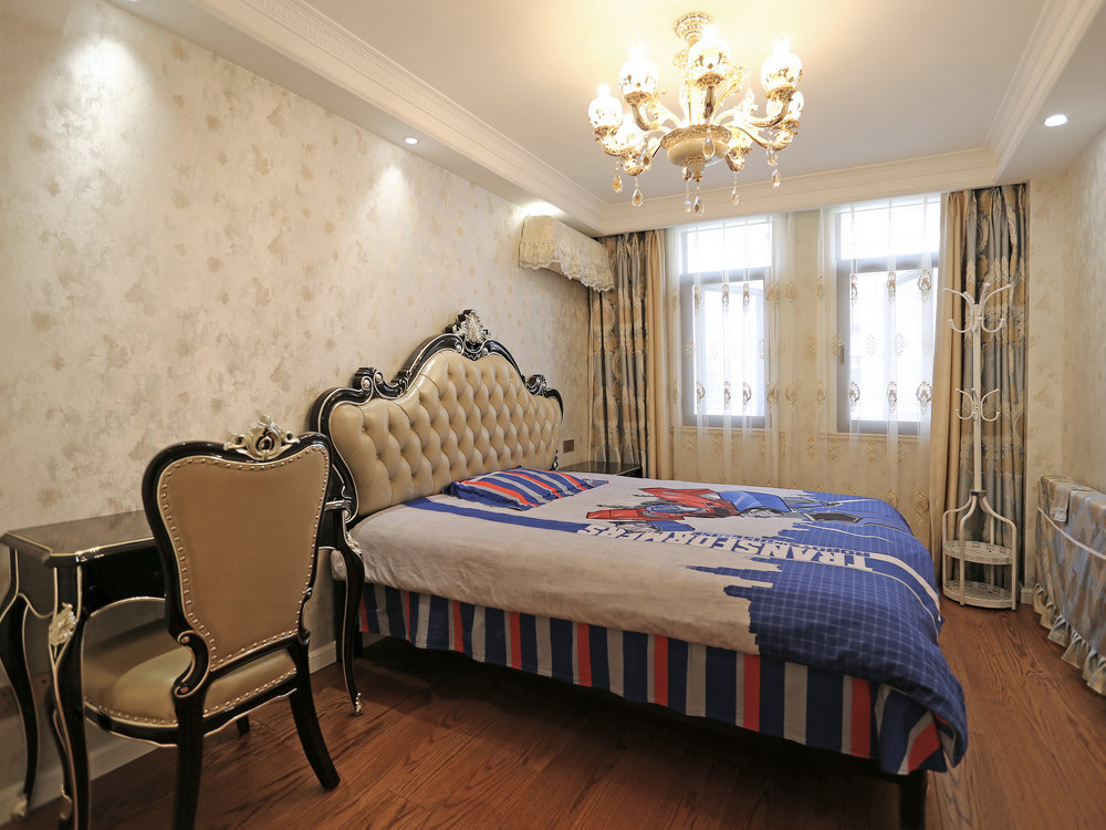 保利藍(lán)?？?00平歐式別墅裝修效果實(shí)景圖