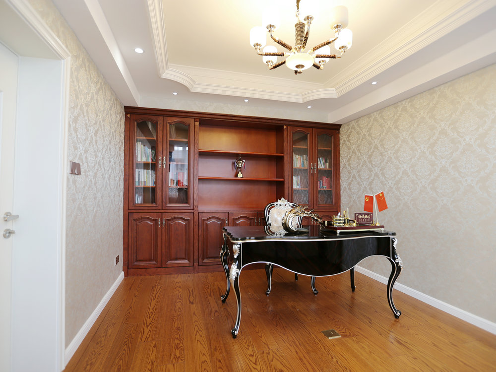 保利藍(lán)?？?00平歐式別墅裝修效果實(shí)景圖