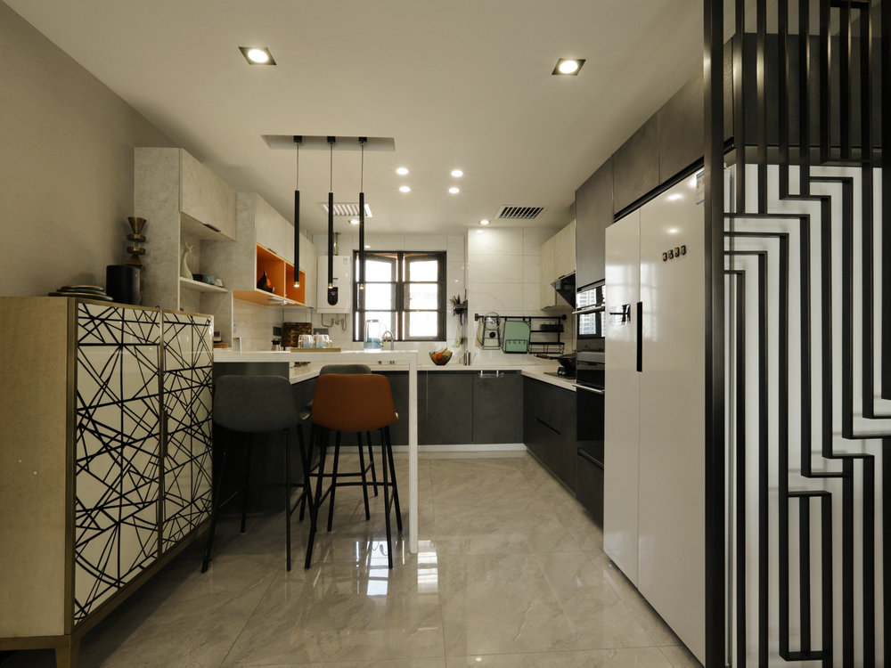 融公館120平現(xiàn)代簡(jiǎn)約風(fēng)格裝修效果圖 融公館120平現(xiàn)代簡(jiǎn)約風(fēng)格裝修效果圖