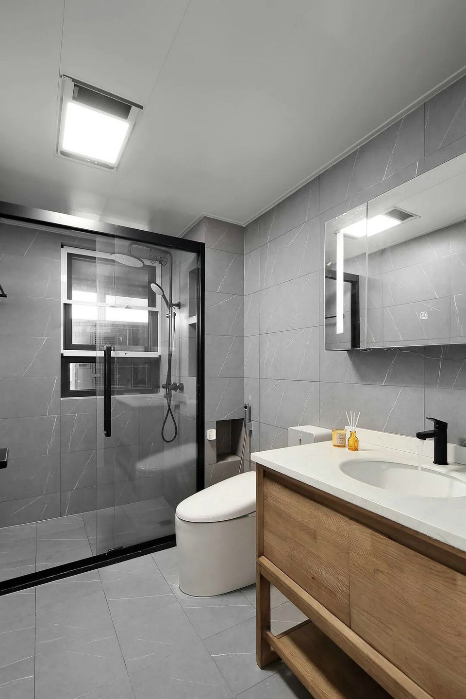 菩提苑125平現(xiàn)代風(fēng)格裝修效果圖 菩提苑125平現(xiàn)代風(fēng)格裝修效果圖