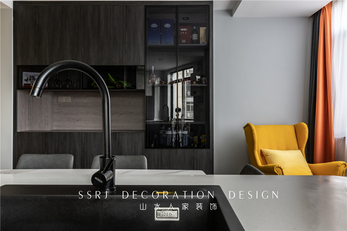 濱江苑現(xiàn)代風(fēng)格裝修效果圖 濱江苑現(xiàn)代風(fēng)格裝修效果圖