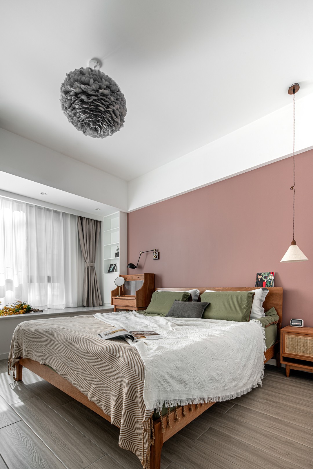 天祥尚府現(xiàn)代風(fēng)格裝修效果圖 天祥尚府現(xiàn)代風(fēng)格裝修效果圖主臥.jpg