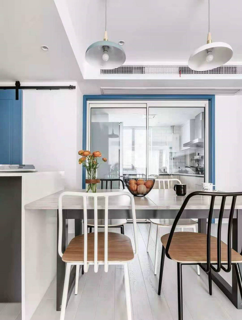 新華聯(lián)青年城現(xiàn)代風(fēng)格裝修效果圖 新華聯(lián)青年城現(xiàn)代風(fēng)格裝修效果圖