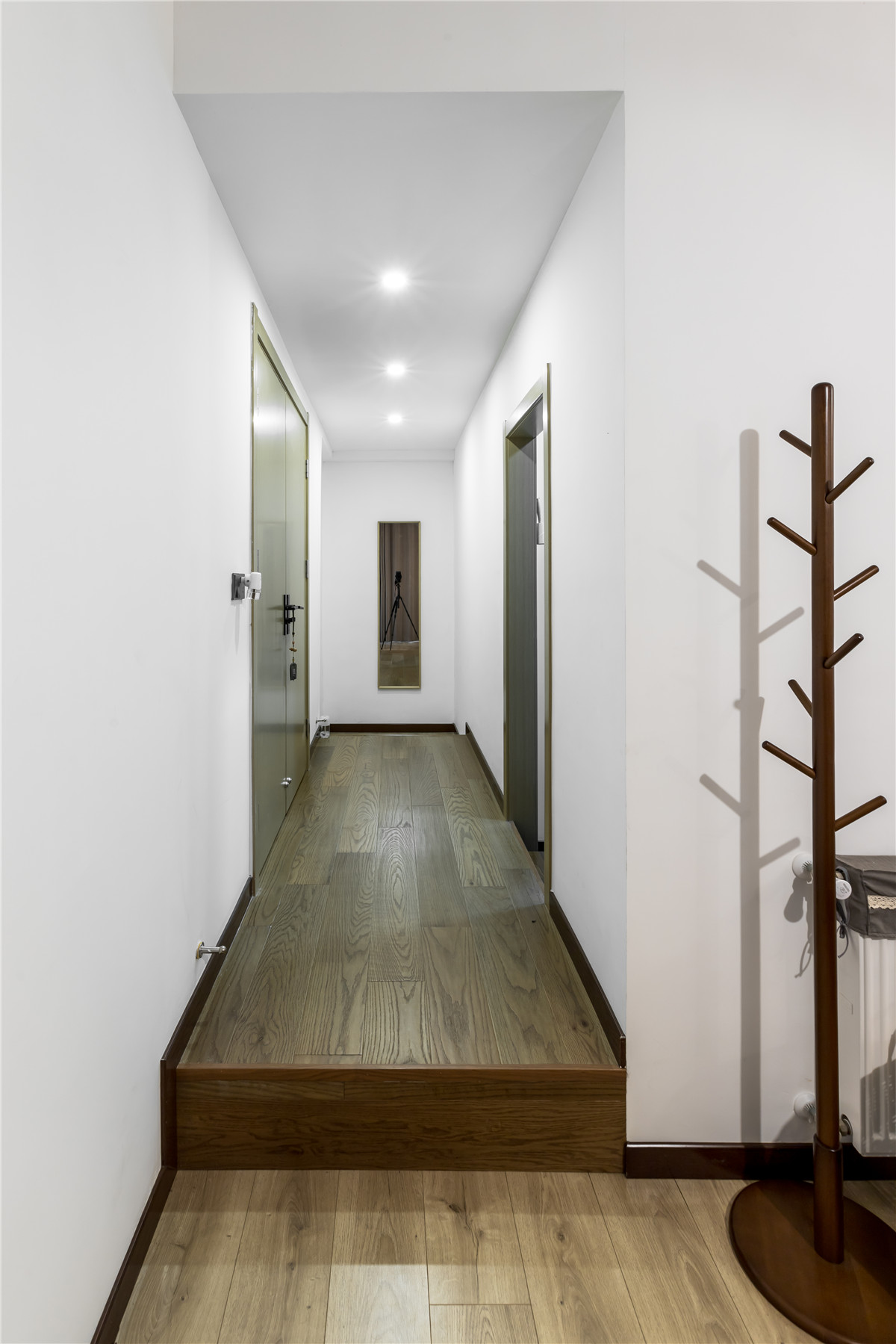 1630401638109709.jpg 主臥4.jpg